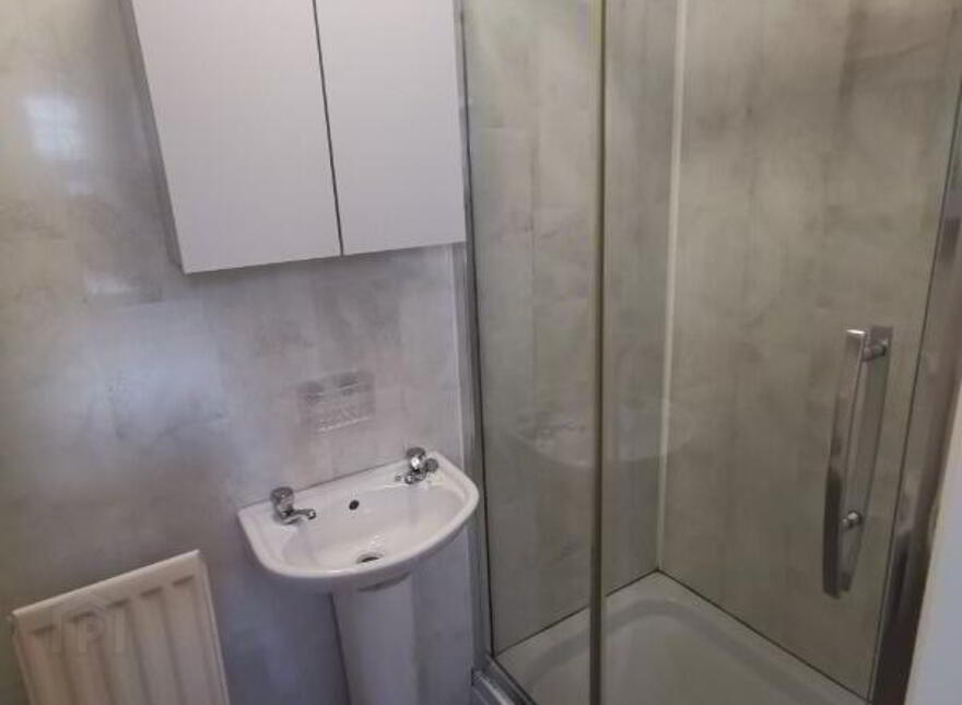 73 Tates Avenue, Belfast, BT9 7BZ