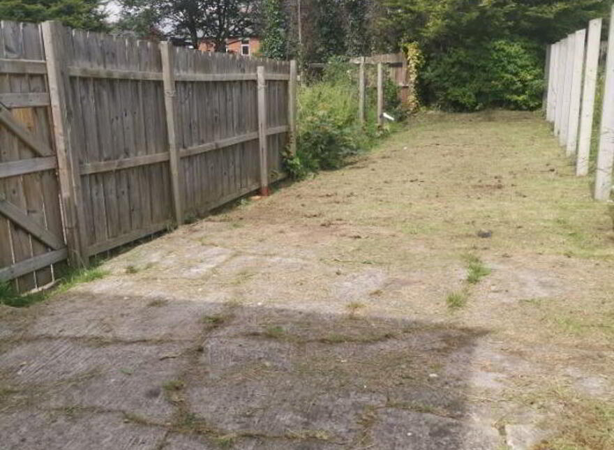 73 Tates Avenue, Belfast, BT9 7BZ