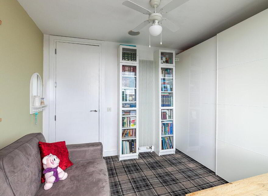 Apartment 3.37 The Arc 2d Queens Road, Belfast, BT3 9FD