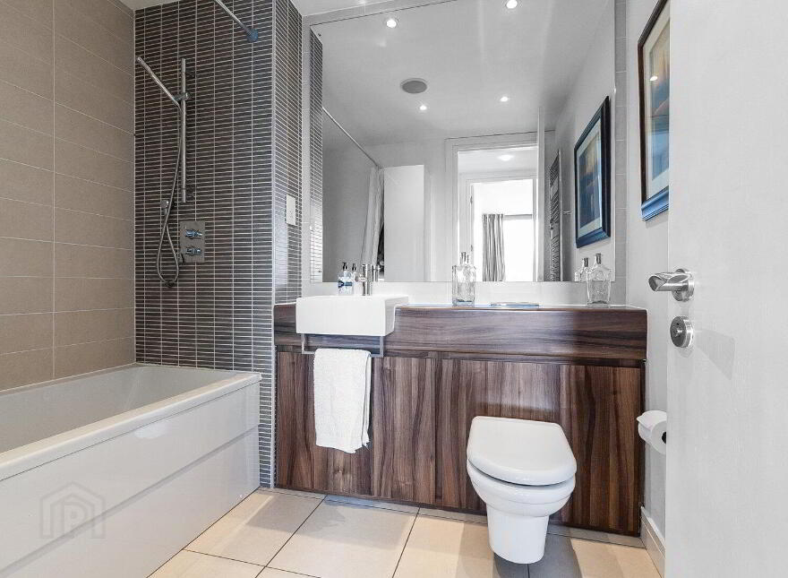 Apartment 3.37 The Arc 2d Queens Road, Belfast, BT3 9FD