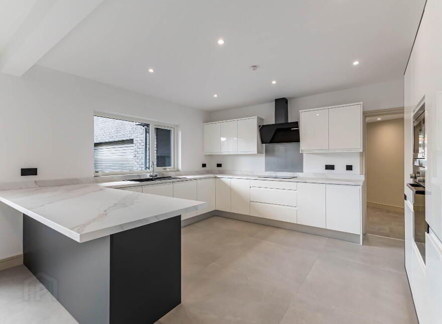 109 Antrim Road, Lisburn, BT28 3EA