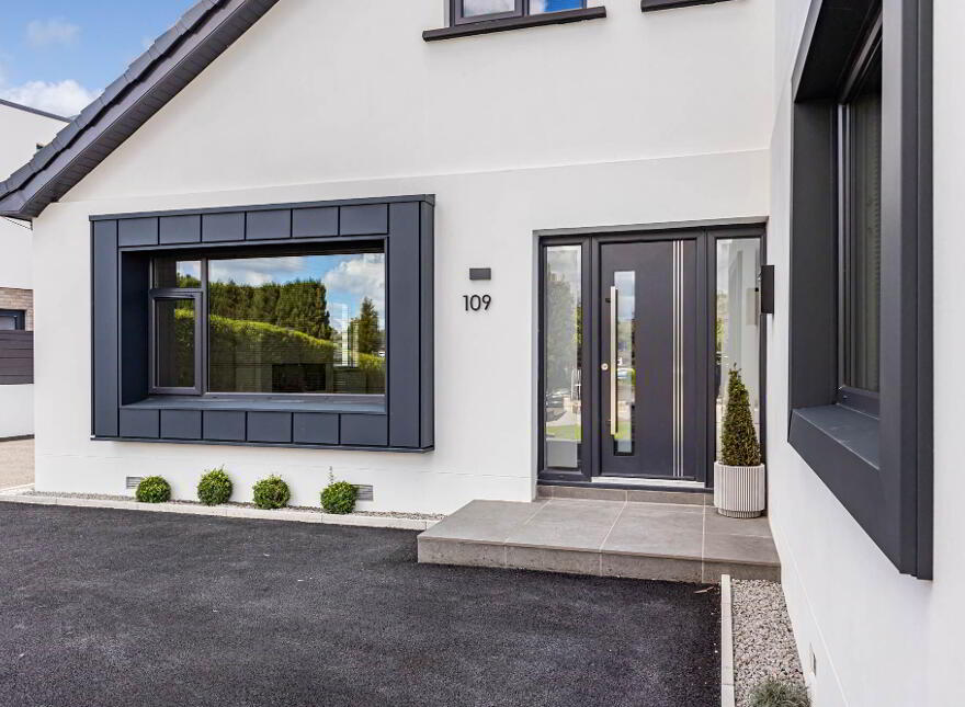 109 Antrim Road, Lisburn, BT28 3EA