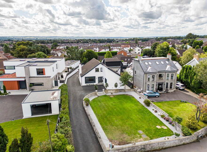 109 Antrim Road, Lisburn, BT28 3EA