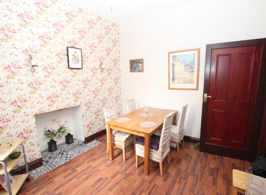 16 Rosemount Gardens, Belfast, BT15 5AG