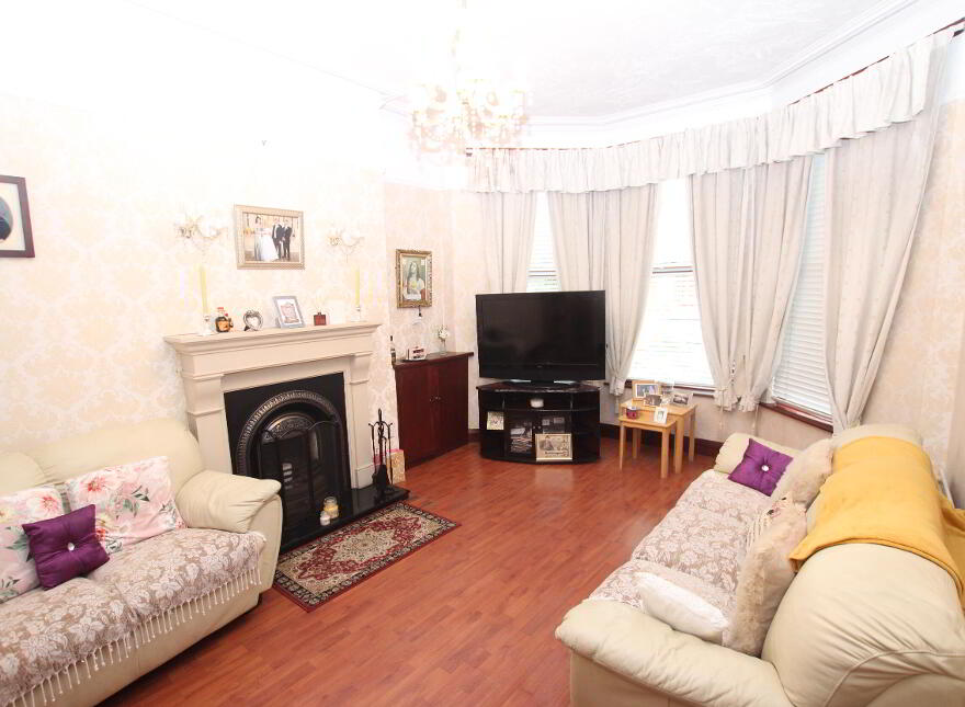 16 Rosemount Gardens, Belfast, BT15 5AG