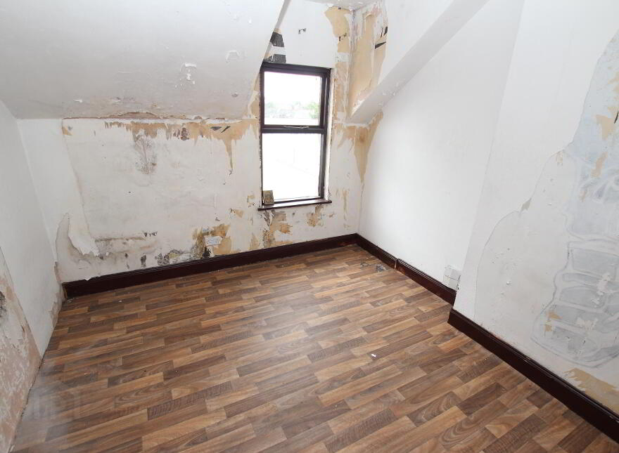 16 Rosemount Gardens, Belfast, BT15 5AG