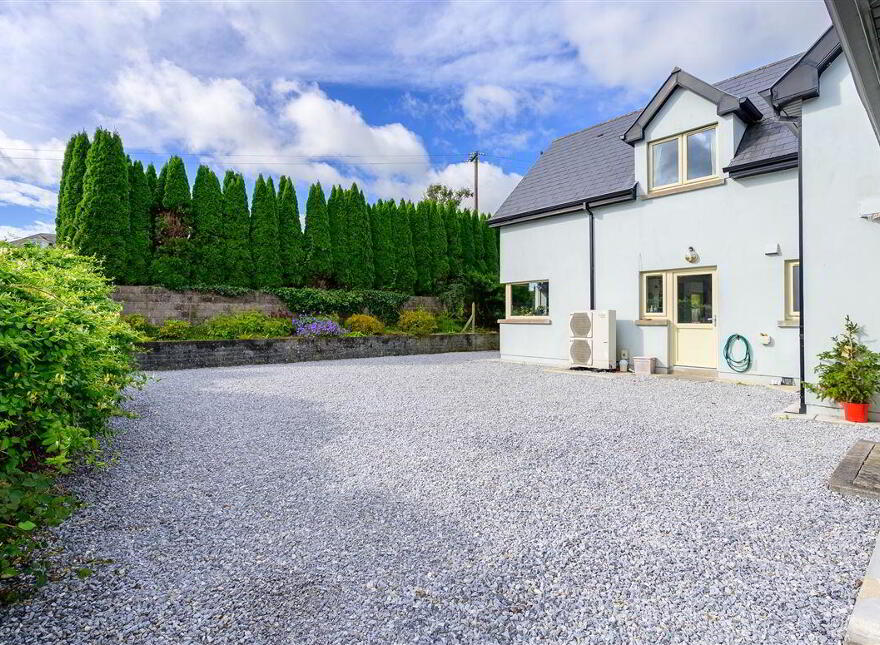 Singai, Lisfehill, Ballinhassig