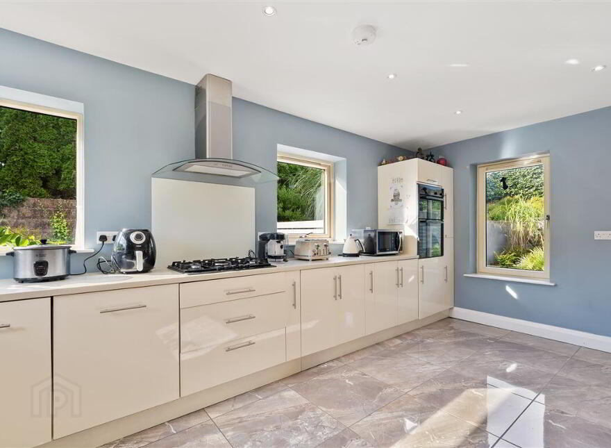 Singai, Lisfehill, Ballinhassig