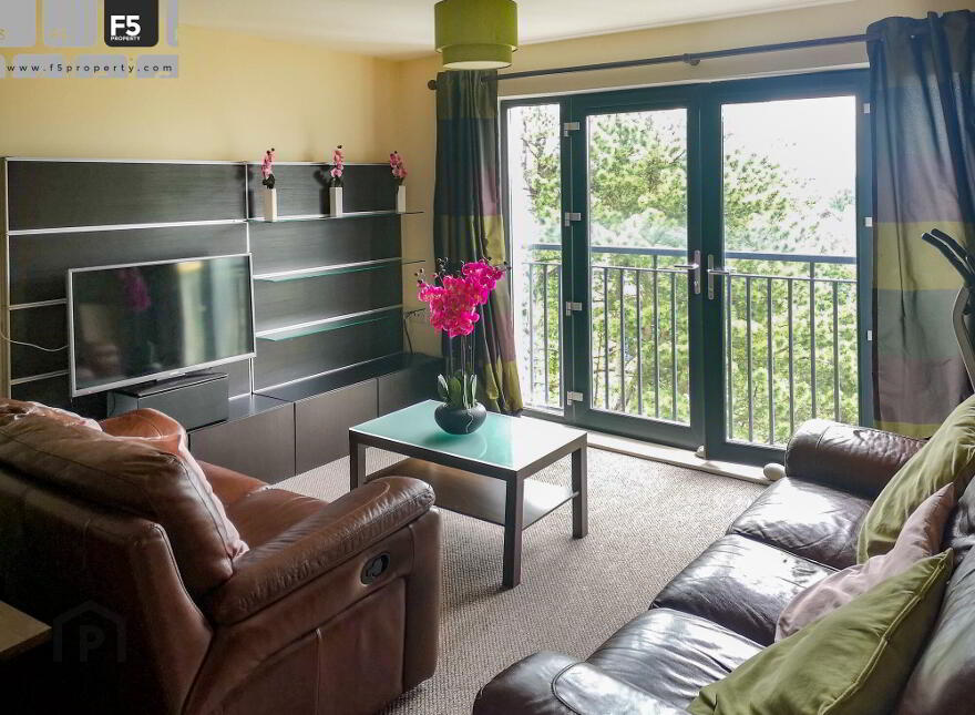 40 Luna Building, Redwoods, Dunmurry, Belfast, BT17 9FP