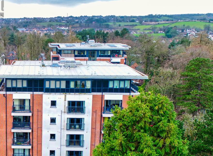 40 Luna Building, Redwoods, Dunmurry, Belfast, BT17 9FP photo