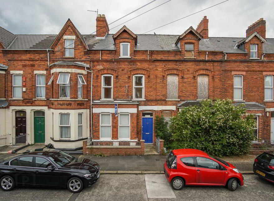 Flat 2, 98 Cromwell Road, Belfast, BT7 1JY photo