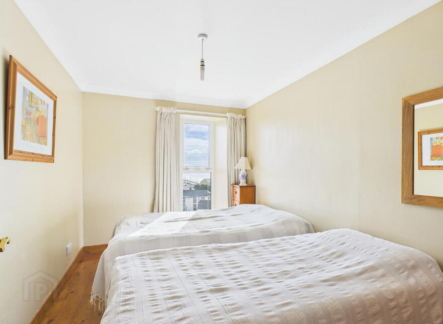 11 The Terrace Strand Street, Tramore