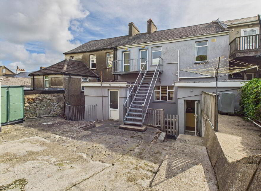 11 The Terrace Strand Street, Tramore