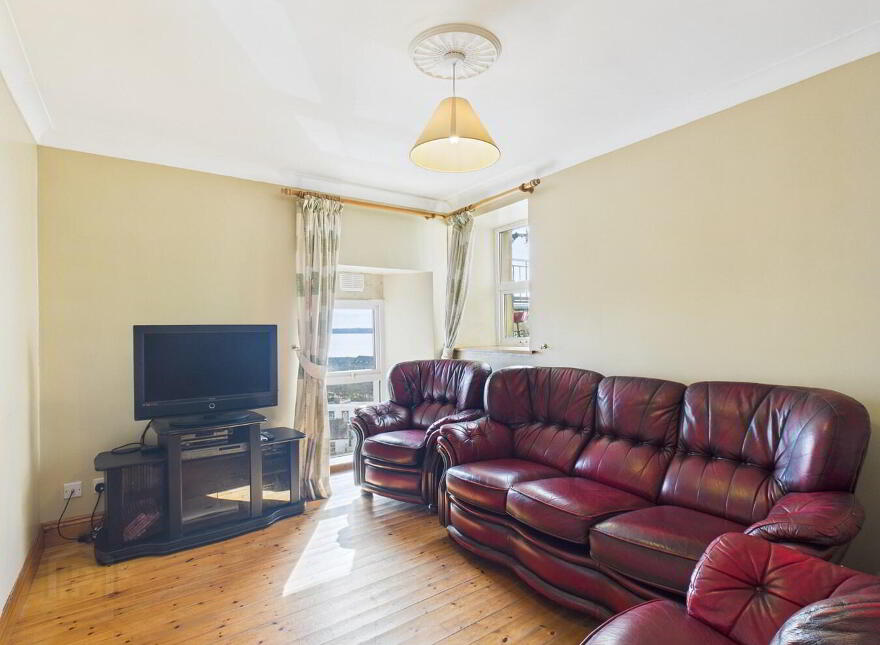 11 The Terrace Strand Street, Tramore