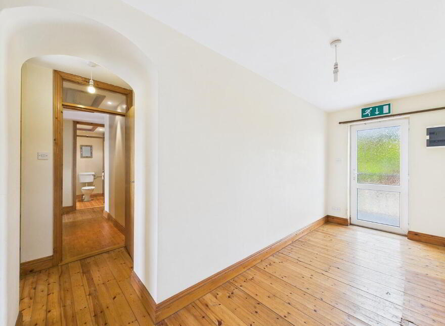 11 The Terrace Strand Street, Tramore