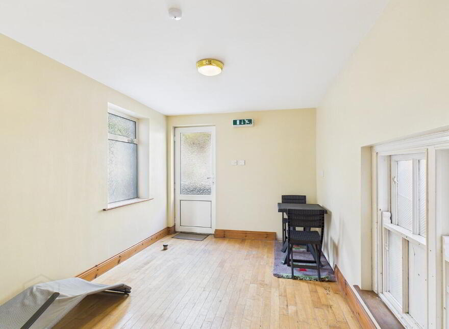 11 The Terrace Strand Street, Tramore