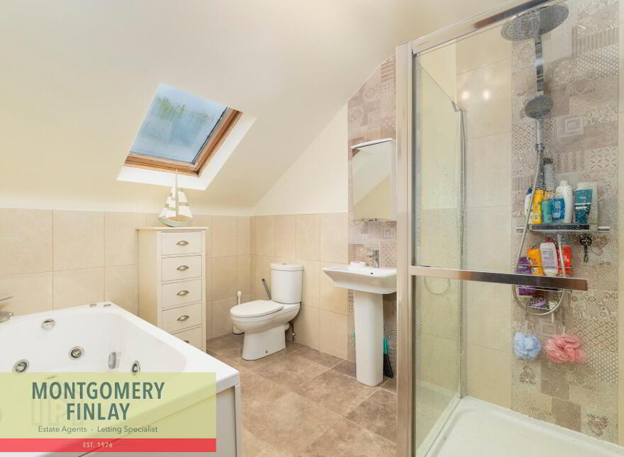 45 Pettigo Road, Enniskillen, Kesh, BT93 1UE