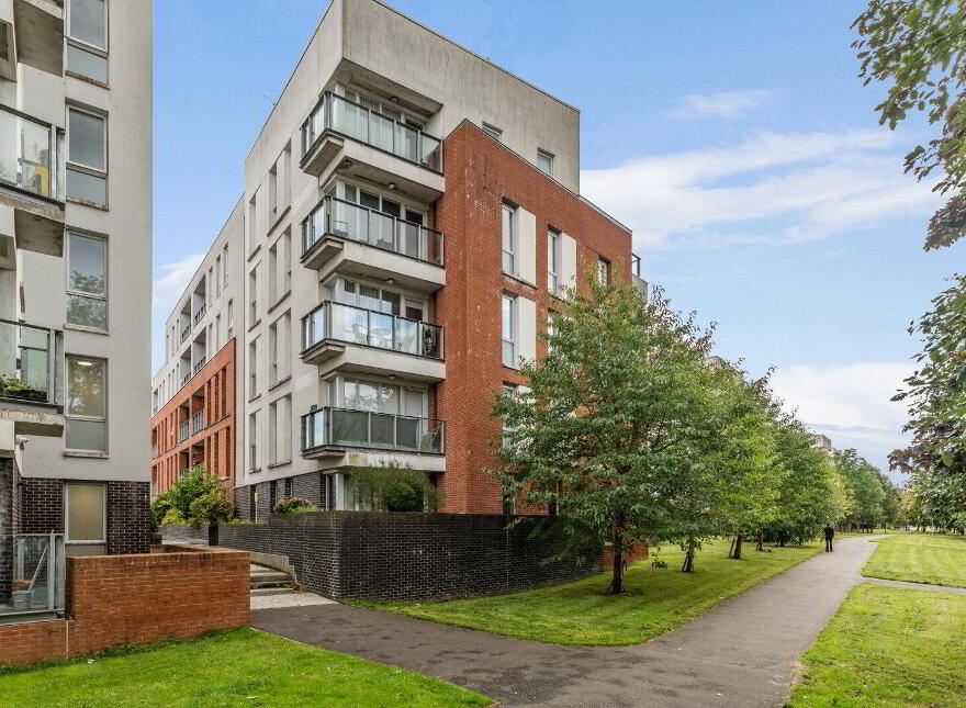 Apartment 3 The Oar Building 31 Annadale Crescent, Belfast, BT7 3NB photo