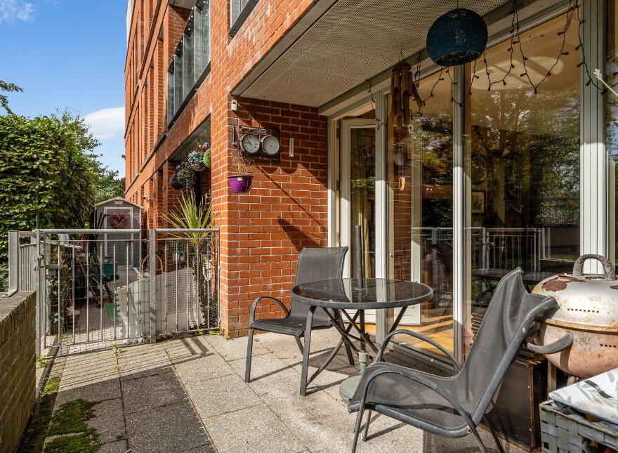 Apartment 3 The Oar Building 31 Annadale Crescent, Belfast, BT7 3NB
