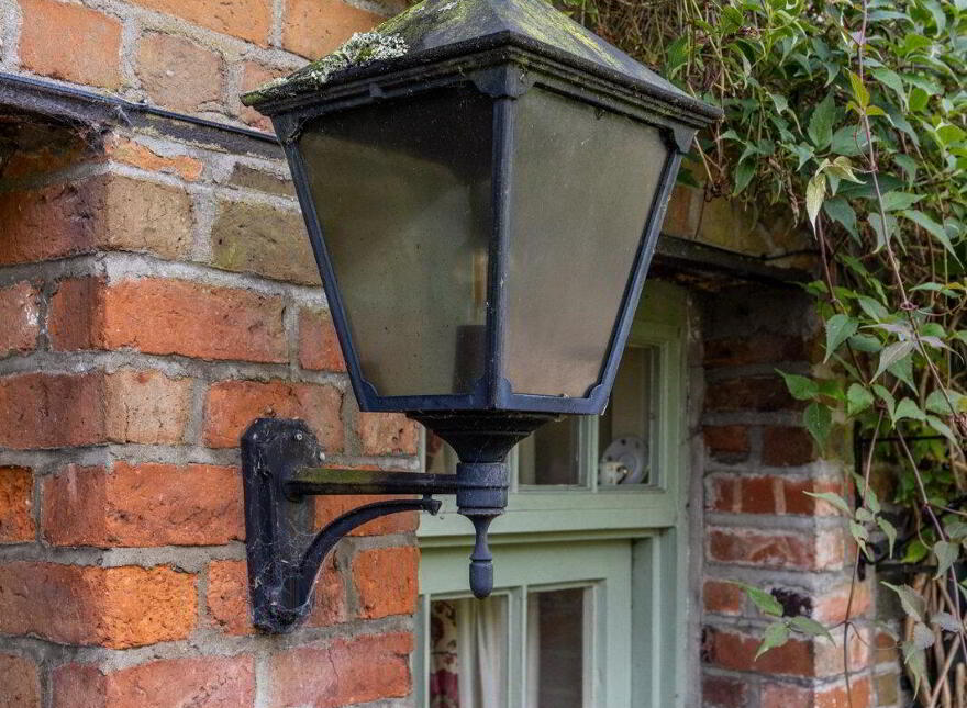 7a The Square, Hillsborough, BT26 6AG