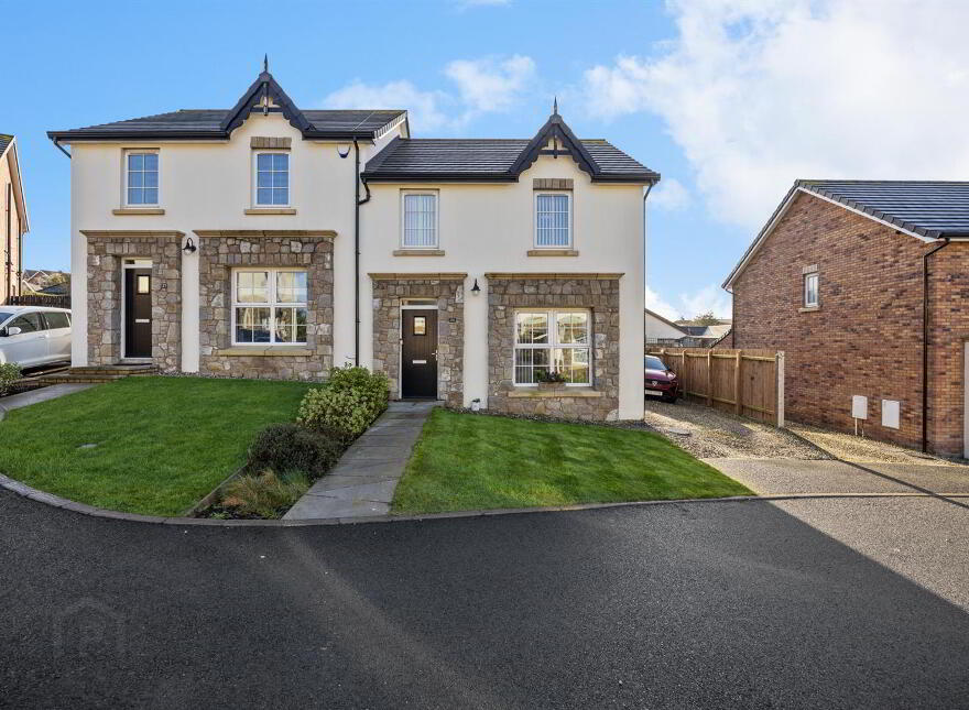 25 River Hill Lane, Newtownards, BT23 7GQ photo
