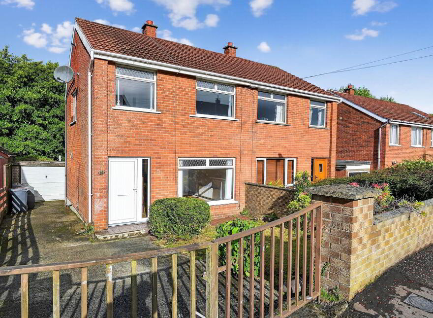 19 Woodbreda Avenue, Belfast, BT8 7JJ photo