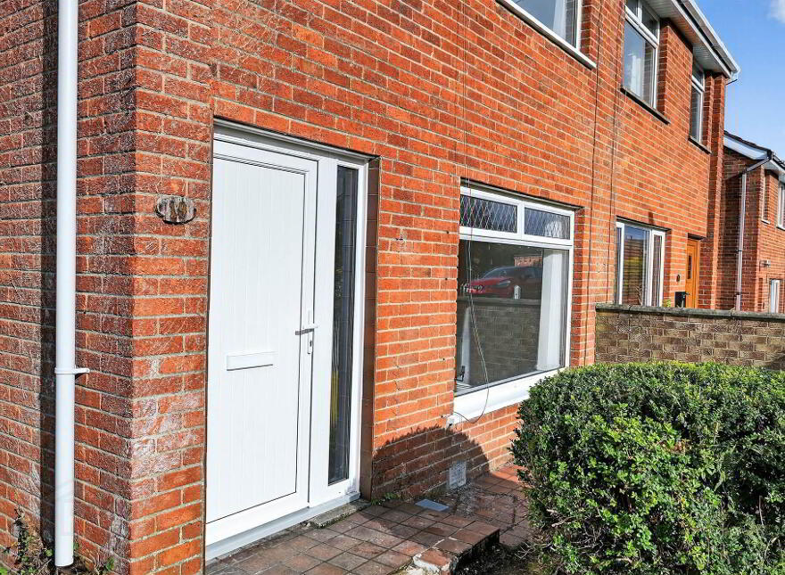19 Woodbreda Avenue, Belfast, BT8 7JJ