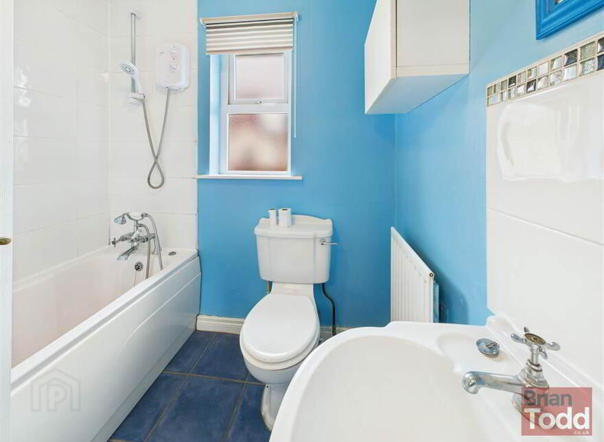 Huntly Park, Larne, BT40 2TT