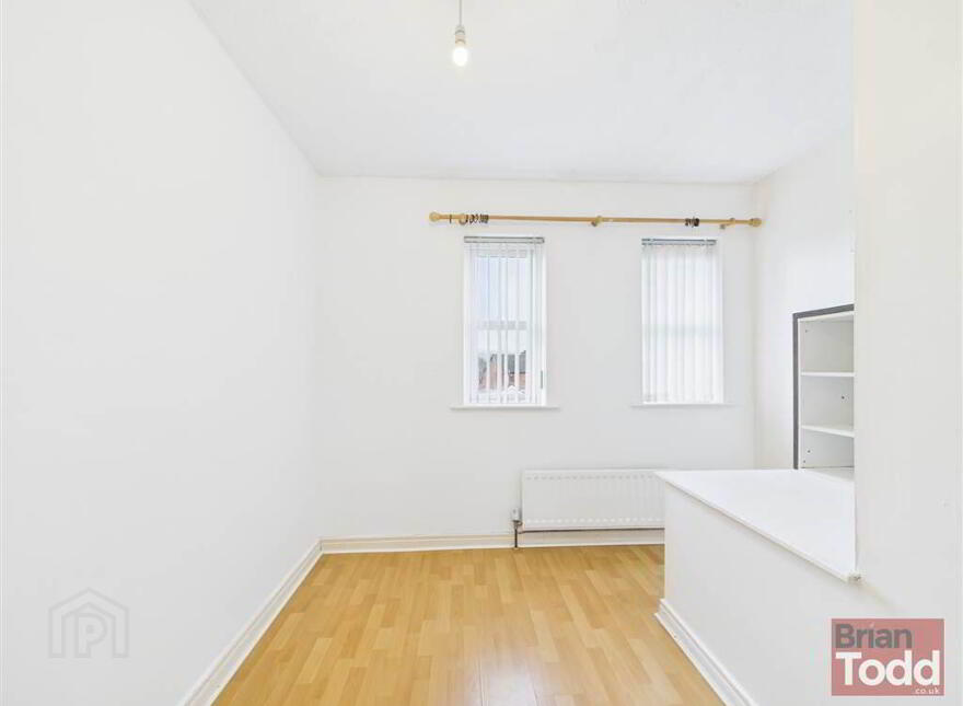 Huntly Park, Larne, BT40 2TT