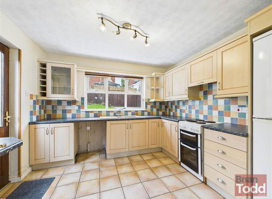 Huntly Park, Larne, BT40 2TT