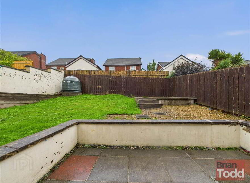 Huntly Park, Larne, BT40 2TT