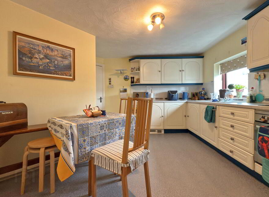 8 Lansdowne Manor, 2 Lansdowne Crescent, Portrush, BT56 8AY