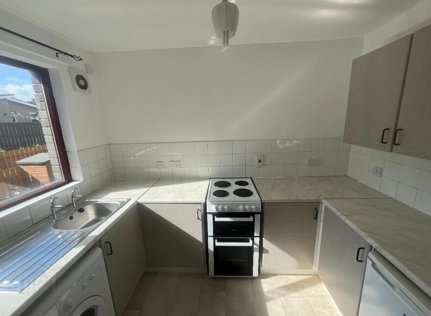37 Hill Street, Lisburn, BT28 1YE