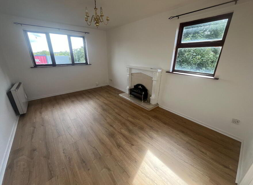 37 Hill Street, Lisburn, BT28 1YE