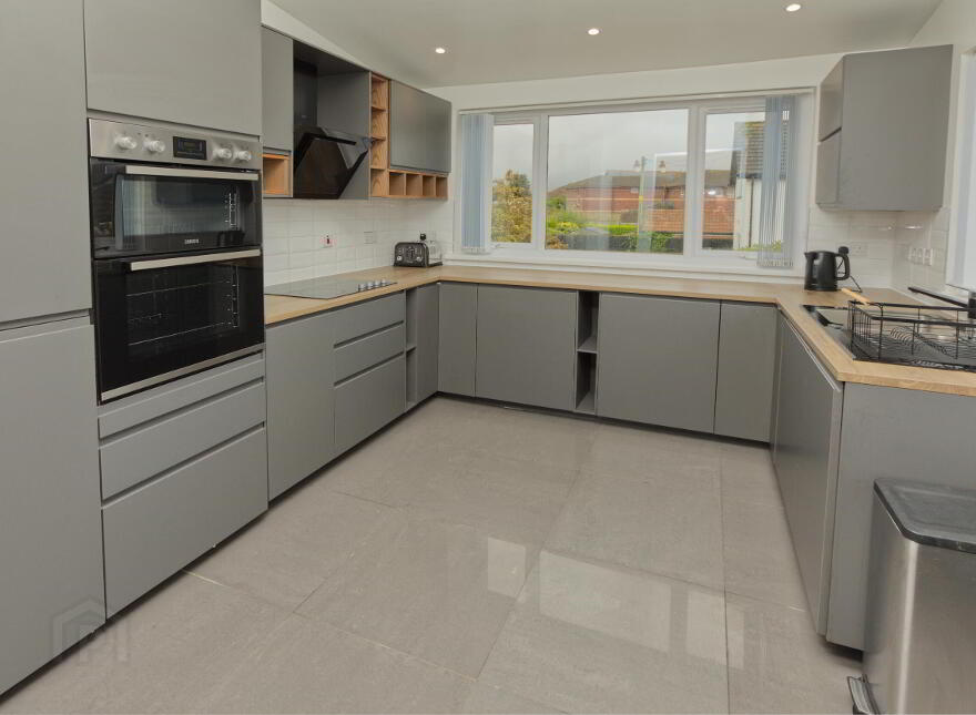44 Ballymaconnell Road, Ballyholme, Bangor, BT20 5PS