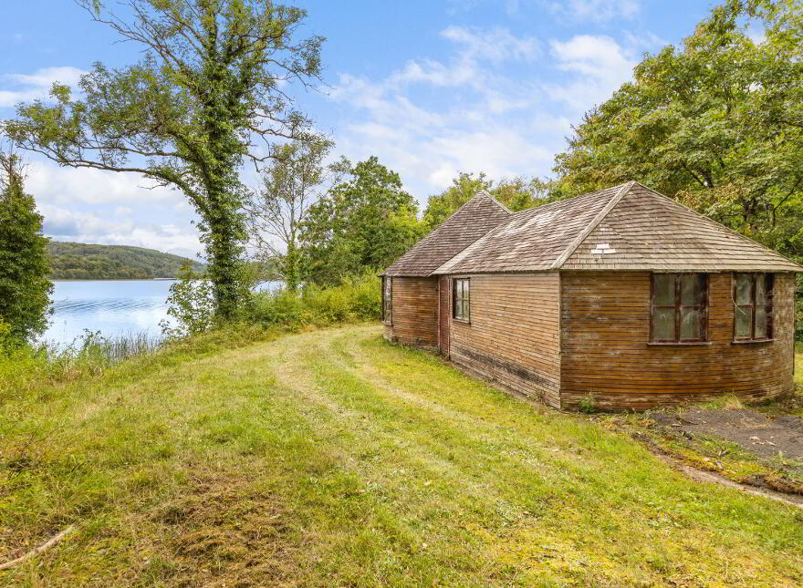 Ely Lodge, Lough Shore Road, Enniskillen, BT93 7FE