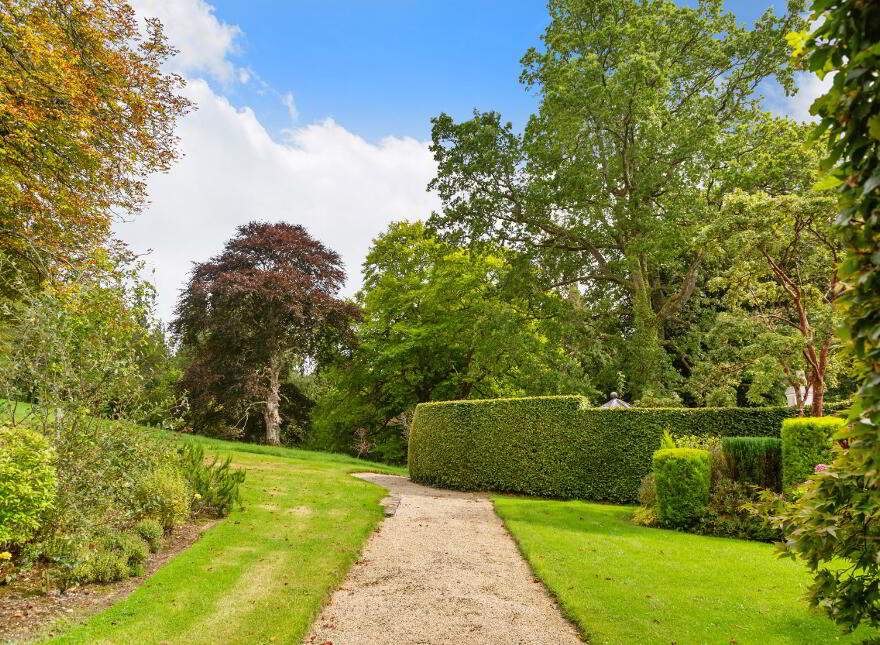 Ely Lodge, Lough Shore Road, Enniskillen, BT93 7FE