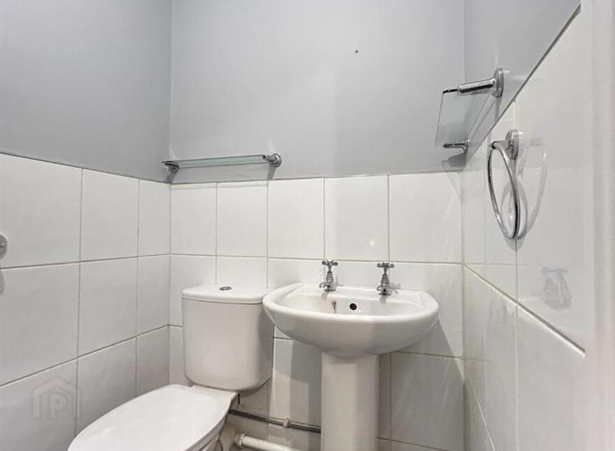 20a Church Street, Dromore, BT25 1AA