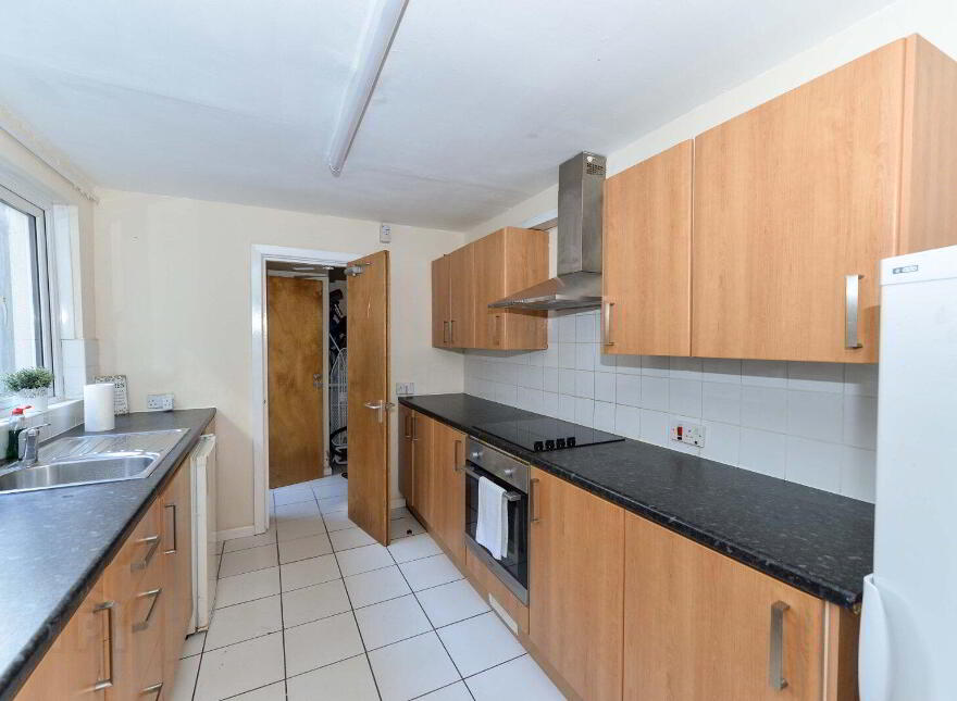 69 Haypark Avenue, Belfast, BT7 3FE