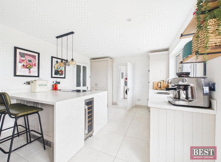 41 Cloghoge Heights, Newry, BT35 8BA