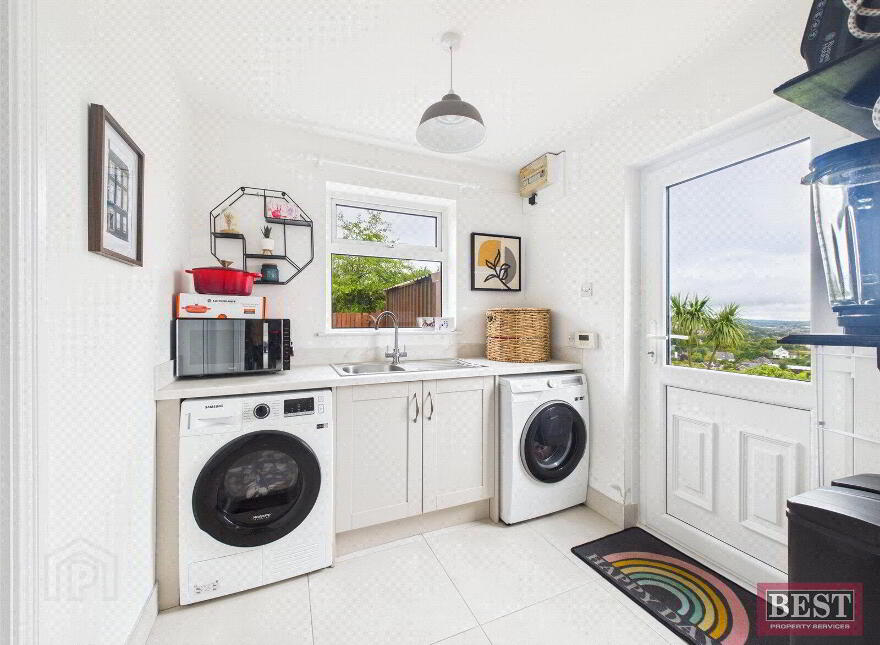 41 Cloghoge Heights, Newry, BT35 8BA