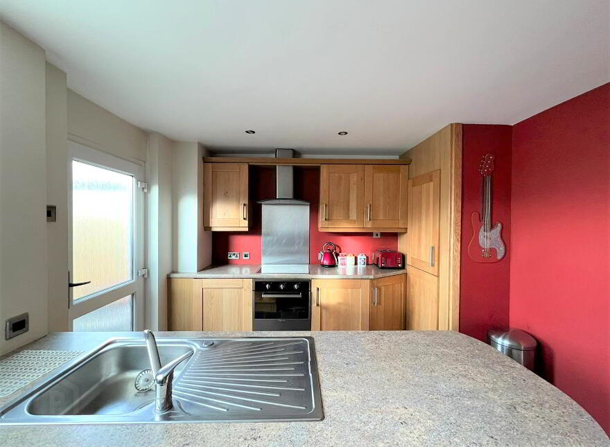 12 Northland, Carrickfergus, BT38 8NH