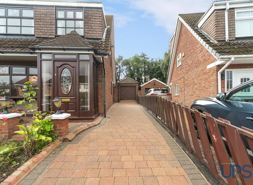 47 Orchardville Gardens, Finaghy Road North, Belfast, BT10 0JU