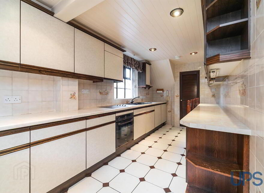47 Orchardville Gardens, Finaghy Road North, Belfast, BT10 0JU
