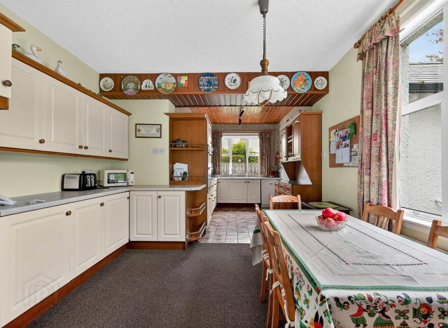 12 Broomhill Park, Malone, Belfast, BT9 5JB