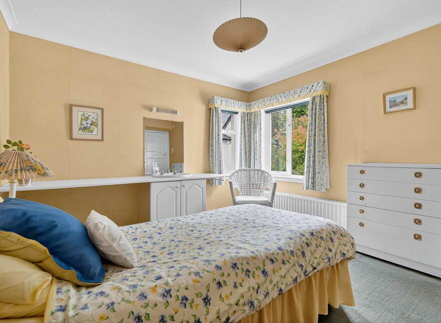 12 Broomhill Park, Malone, Belfast, BT9 5JB