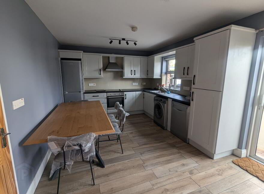 Ivy Mead Mews, Drumahoe, L'Derry, BT47 3FH