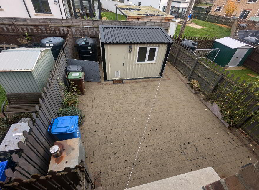 Ivy Mead Mews, Drumahoe, L'Derry, BT47 3FH