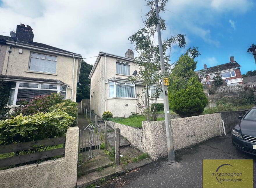 96 Upper Dunmurry Lane, Belfast, BT17 0PS photo