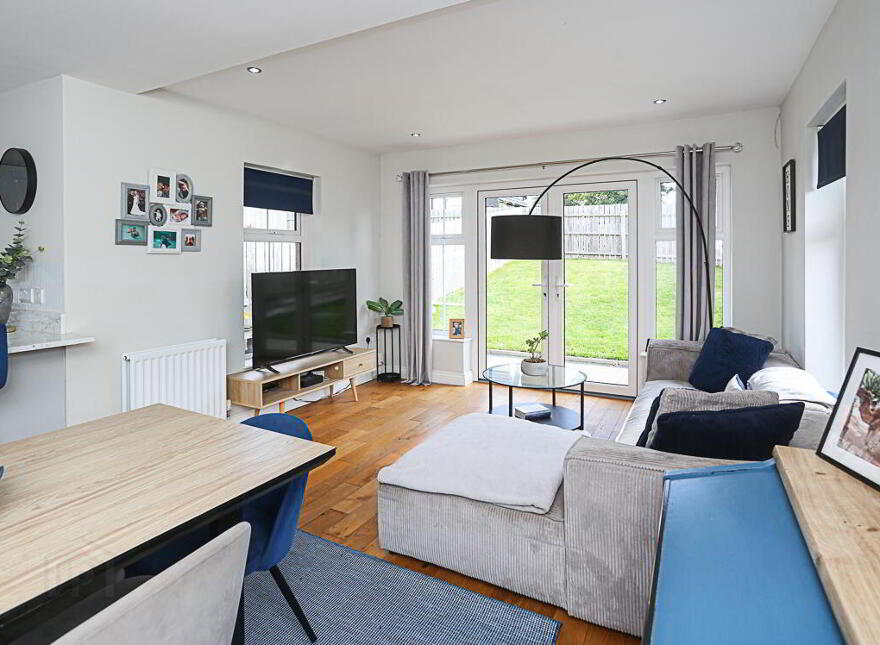 290b Comber Road, Dundonald, Belfast, BT16 1UR